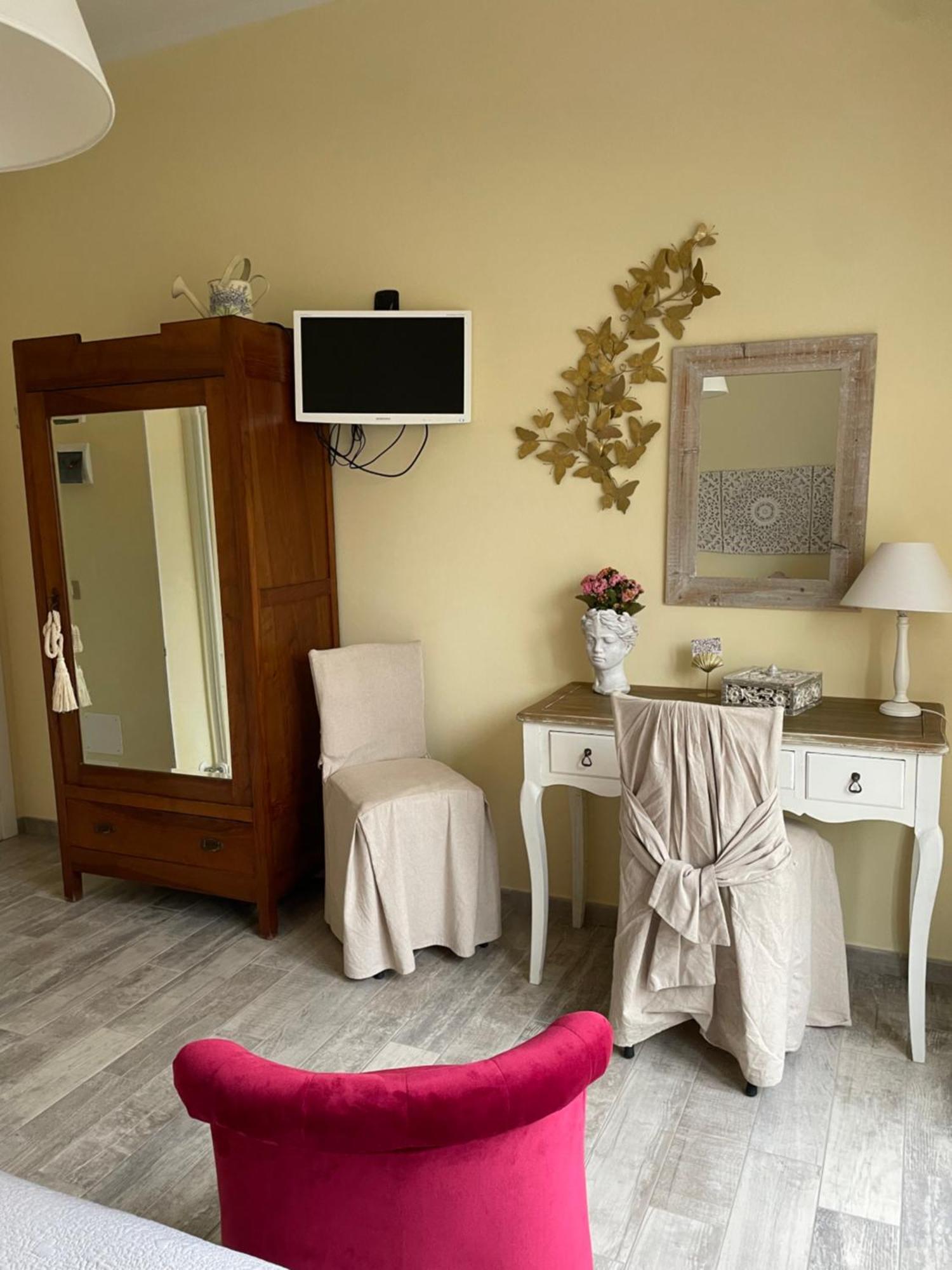 Annali Casa Vacanze - Shabby Style Nella Natura La Spezia Exterior photo